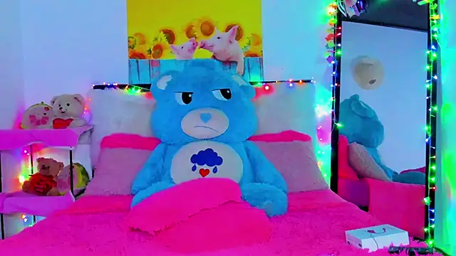 Candy Candy   online show from March 19, 6:57 am