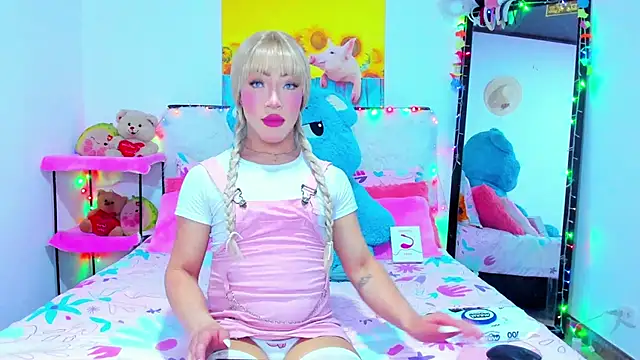 Candy Candy   online show from October 24, 9:33 pm