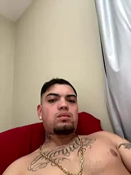 Snapshot of hypefock chatting on January 7, 5:48 pm hypefock online show from January 7, 5:48 pm