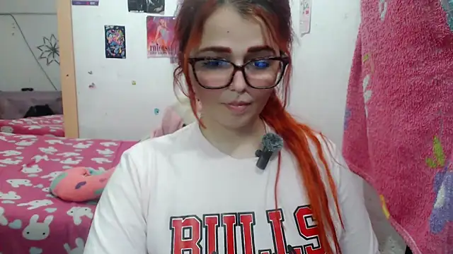 Snapshot of Alexatexa2929 chatting on December 13, 11:28 pm Alexatexa2929 online show from December 13, 11:28 pm