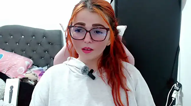 Snapshot of Alexatexa2929 chatting on March 7, 11:38 pm Alexatexa2929 online show from March 7, 11:38 pm