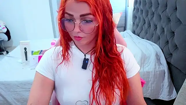 Snapshot of Alexatexa2929 chatting on June 27, 9:31 pm Alexatexa2929 online show from June 27, 9:31 pm
