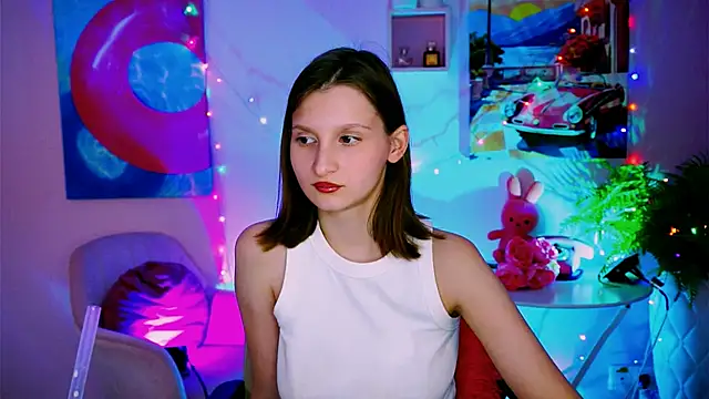 EllaHorton online show from April 23, 1:46 pm