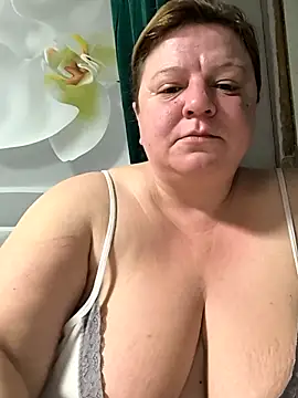 jusichka online show from November 24, 6:40 pm