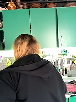 jusichka online show from April 7, 7:42 am