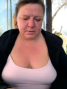 jusichka online show from April 22, 5:54 am