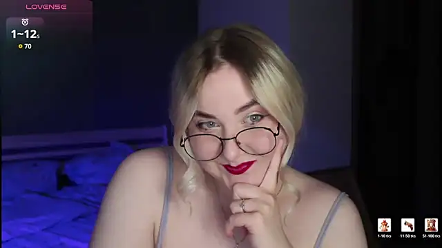 sensual girrrl online show from April 21, 11:51 pm