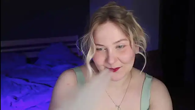 sensual girrrl online show from June 11, 12:19 am