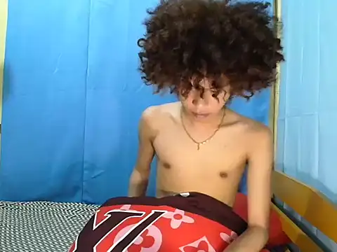 Asiantwink21 online show from July 23, 5:27 am