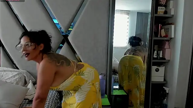 paula daniela1 online show from February 1, 9:29 pm