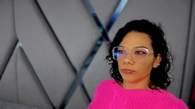 paula daniela1 online show from February 27, 9:14 pm