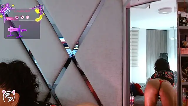 Snapshot of paula_daniela1 chatting on May 13, 10:06 pm paula daniela1 online show from May 13, 10:06 pm