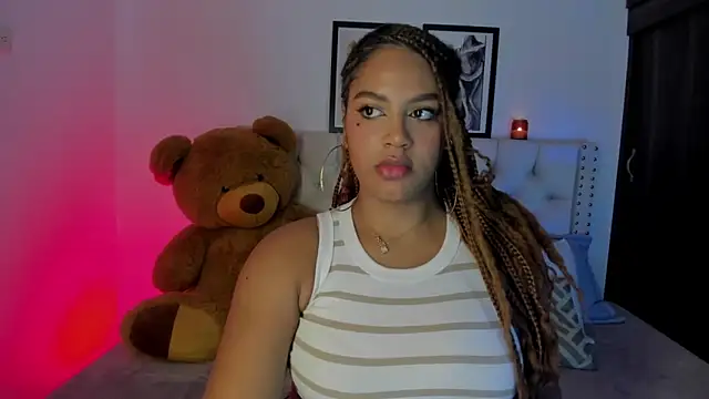 Snapshot of taylor-sexyy chatting on May 20, 4:51 am taylor-sexyy online show from May 20, 4:51 am