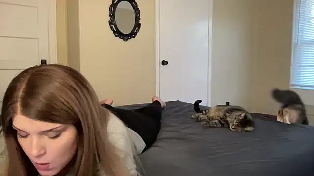 Snapshot of sexylilly69 chatting on February 2, 10:49 pm sexylilly69 online show from February 2, 10:49 pm