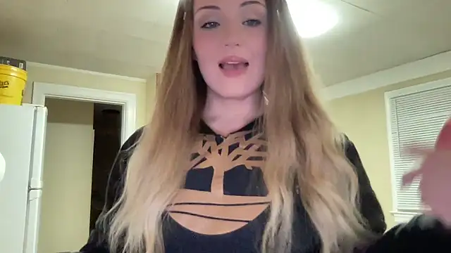 Snapshot of sexylilly69 chatting on February 7, 2:08 am sexylilly69 online show from February 7, 2:08 am