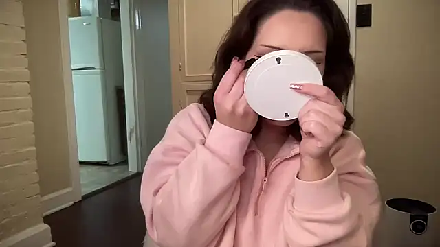 Snapshot of sexylilly69 chatting on March 4, 12:29 am sexylilly69 online show from March 4, 12:29 am