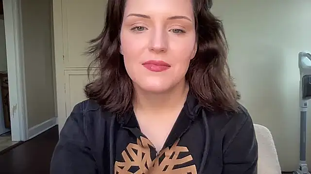 Snapshot of sexylilly69 chatting on March 9, 7:48 pm sexylilly69 online show from March 9, 7:48 pm