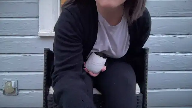 Snapshot of sexylilly69 chatting on March 12, 12:20 am sexylilly69 online show from March 12, 12:20 am