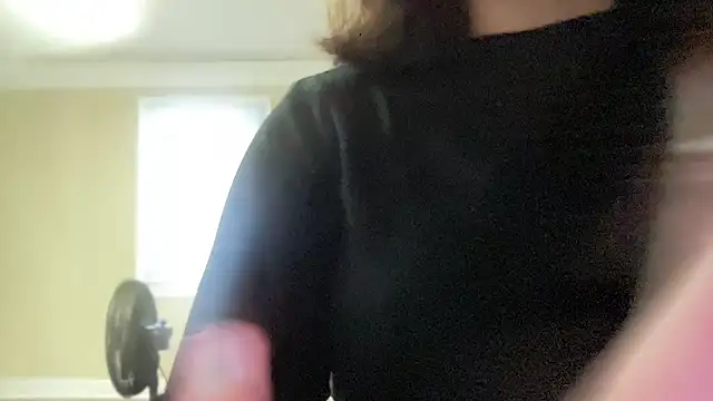 Snapshot of sexylilly69 chatting on March 14, 11:00 pm sexylilly69 online show from March 14, 11:00 pm