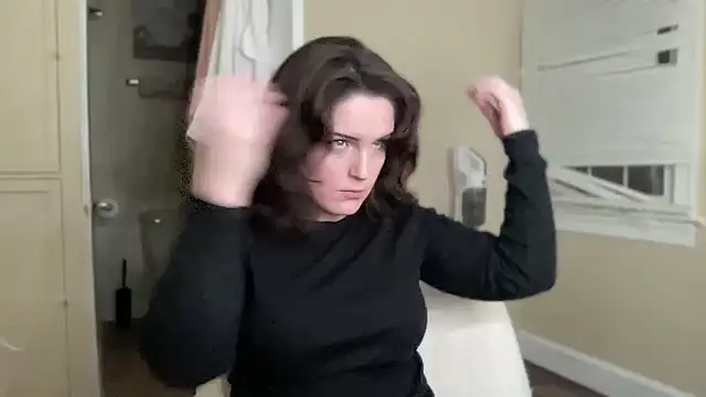 Snapshot of sexylilly69 chatting on March 15, 2:35 am sexylilly69 online show from March 15, 2:35 am