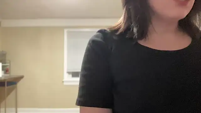 Snapshot of sexylilly69 chatting on March 20, 2:19 am sexylilly69 online show from March 20, 2:19 am