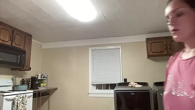 Snapshot of sexylilly69 chatting on September 13, 12:54 am sexylilly69 online show from September 13, 12:54 am