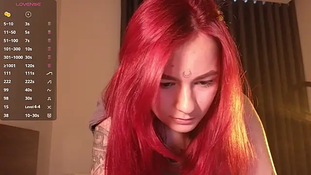 girl with snaketatto0 online show from February 16, 2:29 am