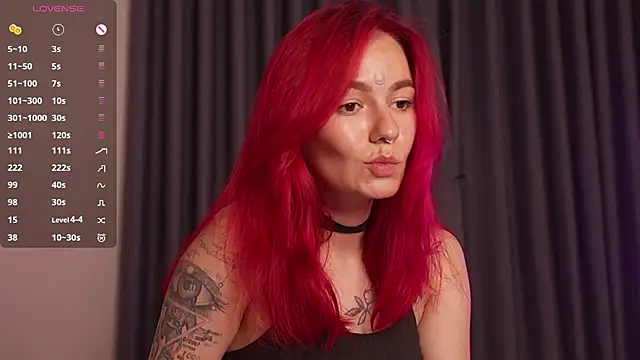 girl with snaketatto0 online show from February 19, 2:51 am