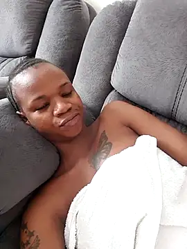 Snapshot of Sexy-Aljan chatting on February 19, 8:33 am Sexy-Aljan online show from February 19, 8:33 am