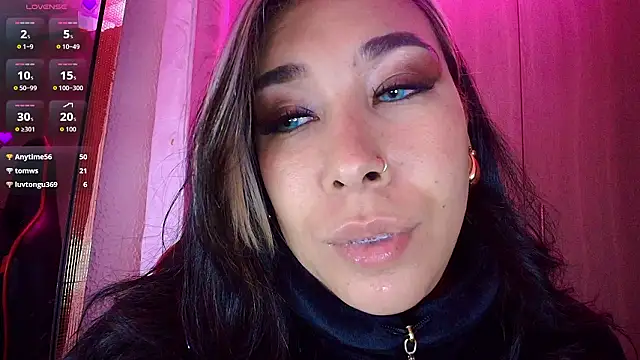 leahtemptation3 online show from March 1, 9:11 am