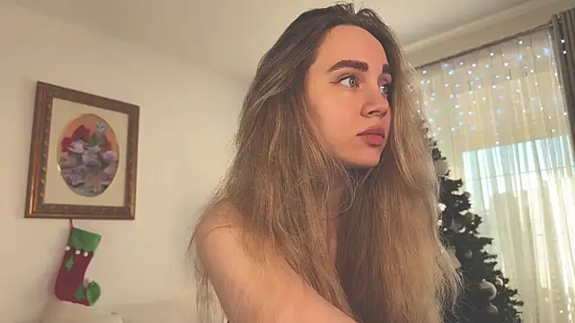 Snapshot of hotexclusive_ chatting on January 1, 7:41 am hotexclusive  online show from January 1, 7:41 am