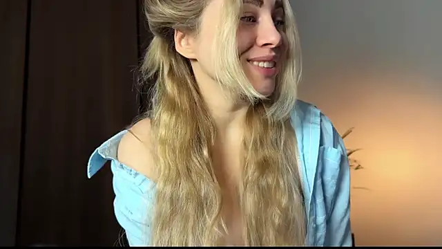 hotexclusive  online show from March 2, 4:36 pm