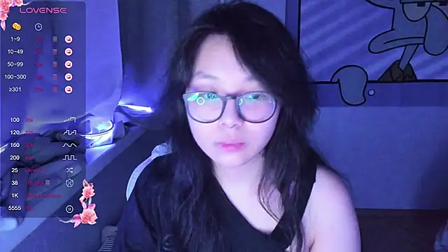 Snapshot of maydaykimmy chatting on January 5, 8:52 pm maydaykimmy online show from January 5, 8:52 pm