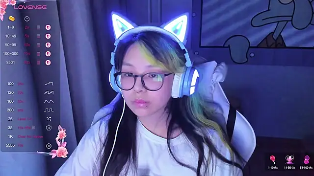 Snapshot of maydaykimmy chatting on March 9, 9:57 pm maydaykimmy online show from March 9, 9:57 pm