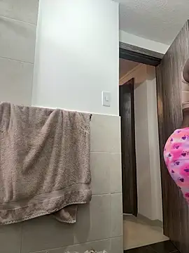 SUUKAM online show from February 28, 2:53 pm