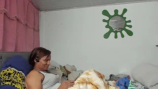 Laflaka22 online show from October 29, 2:14 am