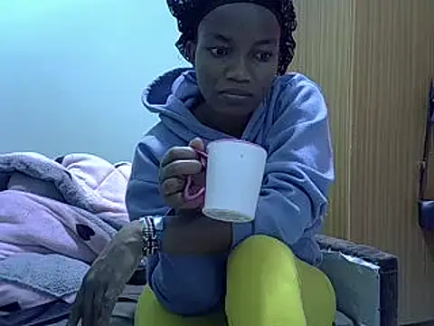 prettychoco1 online show from December 20, 4:09 am