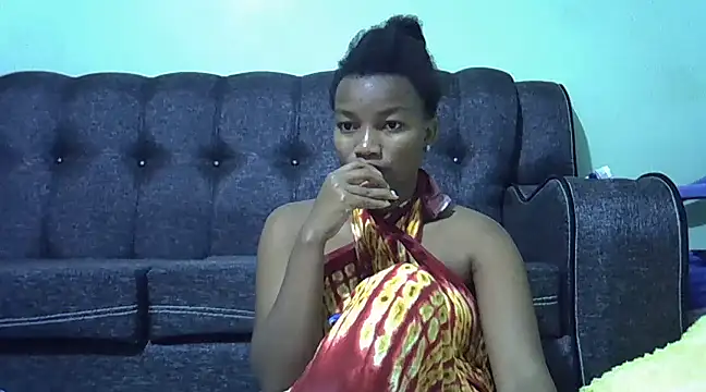 prettychoco1 online show from February 9, 5:11 pm