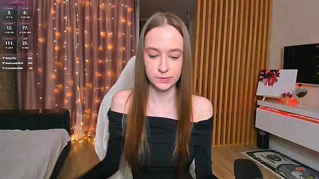 Snapshot of Sweett_Monica chatting on March 22, 10:04 pm Sweett Monica online show from March 22, 10:04 pm