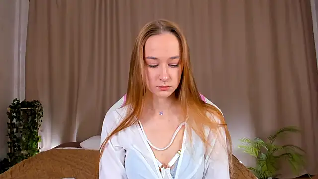 Snapshot of Sweett_Monica chatting on September 30, 12:04 am Sweett Monica online show from September 30, 12:04 am