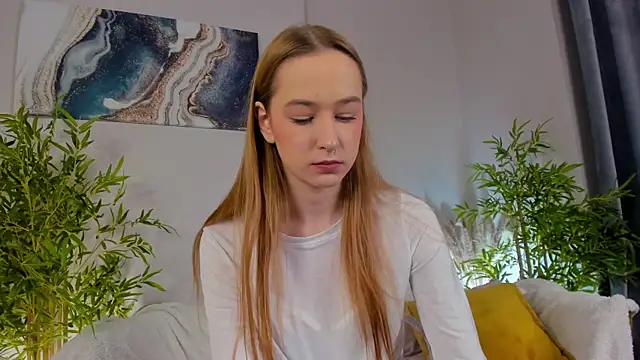 Sweett Monica online show from November 15, 1:14 am