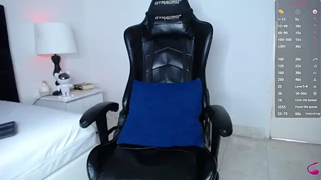 Snapshot of JuanCamiilo_66 chatting on January 28, 9:50 pm JuanCamiilo 66 online show from January 28, 9:50 pm