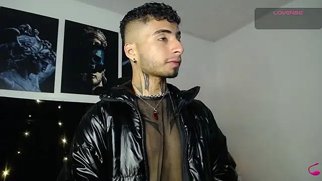 Snapshot of JuanCamiilo_66 chatting on February 9, 5:08 am JuanCamiilo 66 online show from February 9, 5:08 am