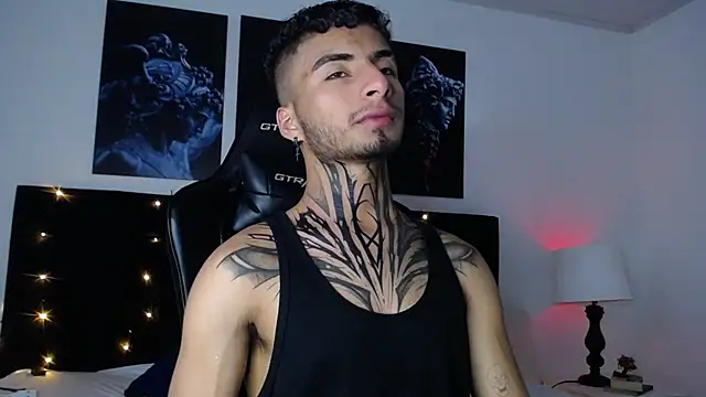 Snapshot of JuanCamiilo_66 chatting on February 11, 9:46 pm JuanCamiilo 66 online show from February 11, 9:46 pm