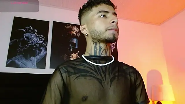 Snapshot of JuanCamiilo_66 chatting on February 28, 4:43 am JuanCamiilo 66 online show from February 28, 4:43 am