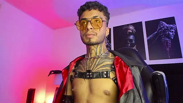 Snapshot of JuanCamiilo_66 chatting on October 14, 4:24 am JuanCamiilo 66 online show from October 14, 4:24 am