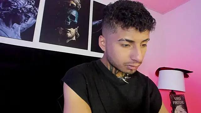 Snapshot of JuanCamiilo_66 chatting on October 24, 9:22 pm JuanCamiilo 66 online show from October 24, 9:22 pm