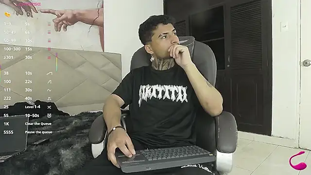 Snapshot of JuanCamiilo_66 chatting on July 23, 1:58 am JuanCamiilo 66 online show from July 23, 1:58 am