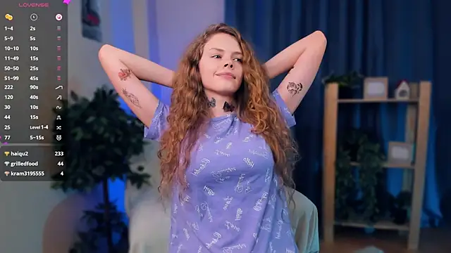 Snapshot of RayaNenlia chatting on January 14, 11:10 am RayaNenlia online show from January 14, 11:10 am