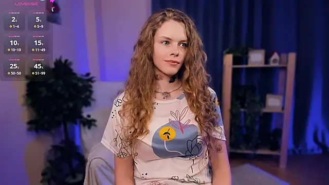 Snapshot of RayaNenlia chatting on January 29, 8:18 am RayaNenlia online show from January 29, 8:18 am